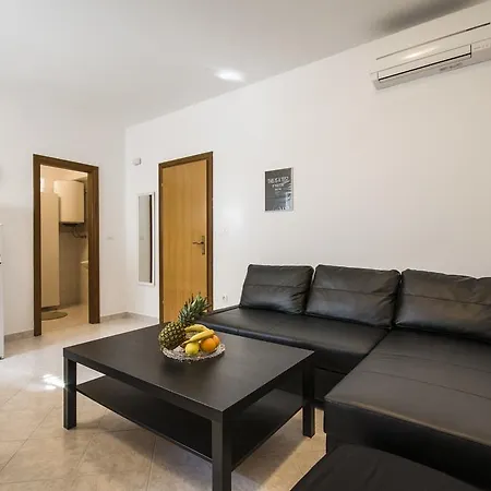 Apartment Casablanca Pula Exterior photo