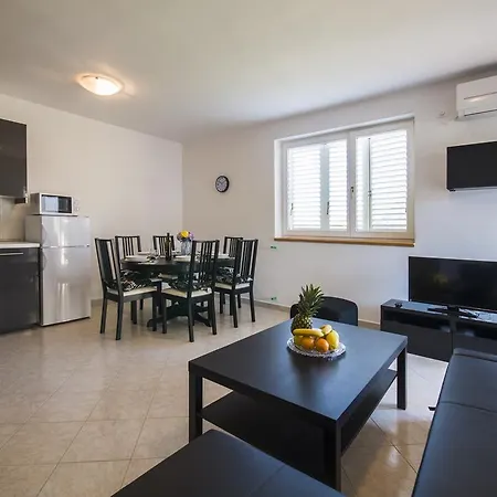 Apartment Casablanca Pula Exterior photo